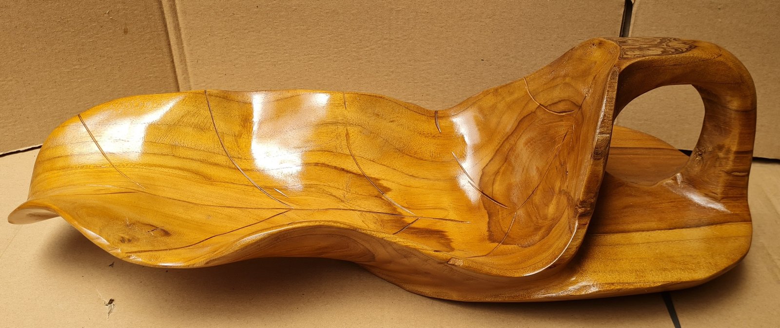 Teak Root Leaf Bowl - Image 3