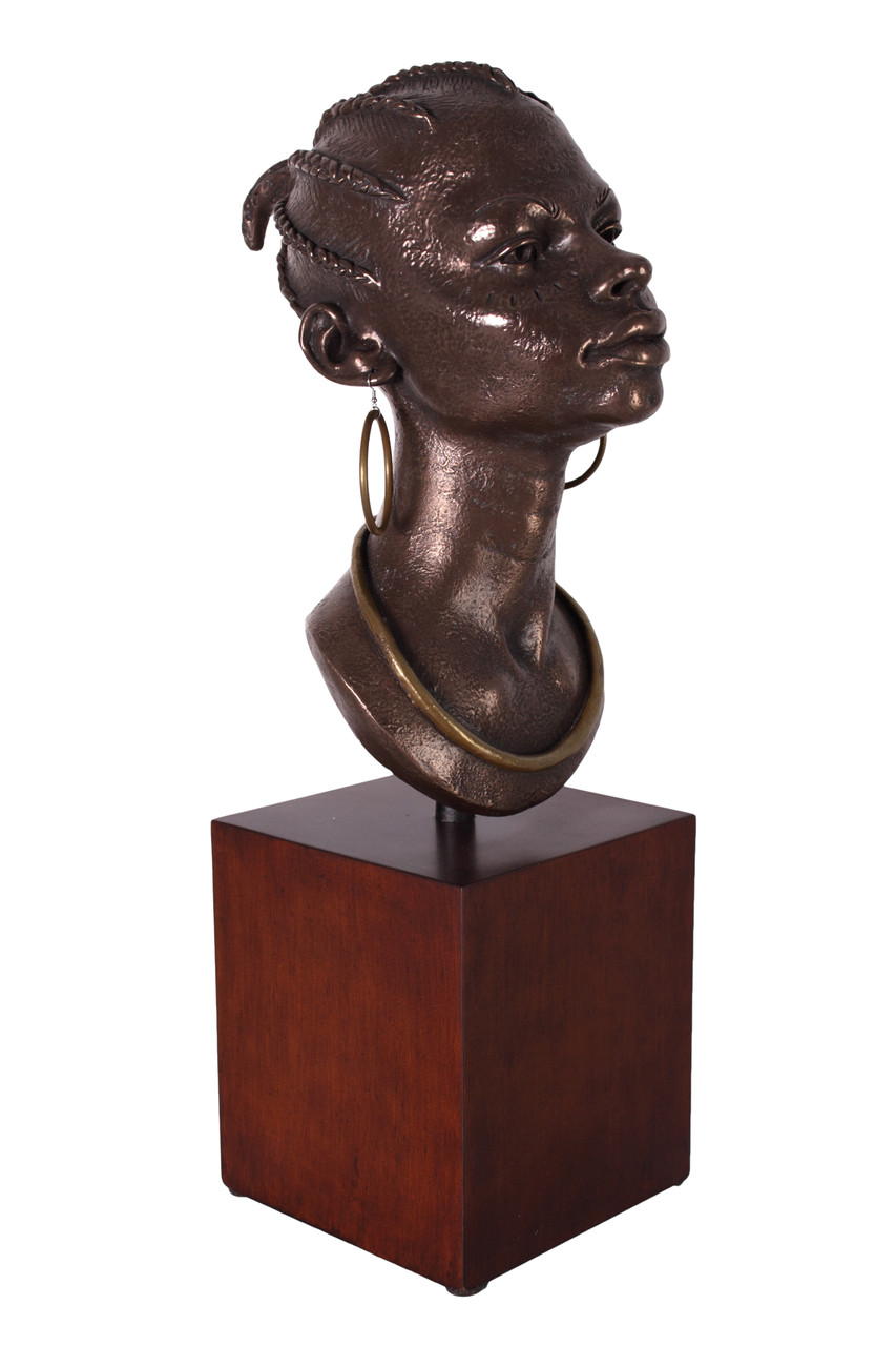 African Queen Bust on Stand Room Scene