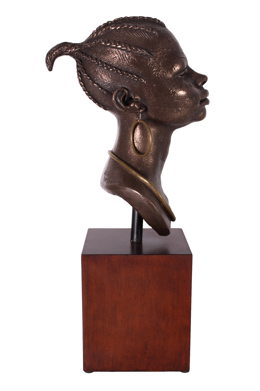 African Queen Bust on Stand Close Up Image