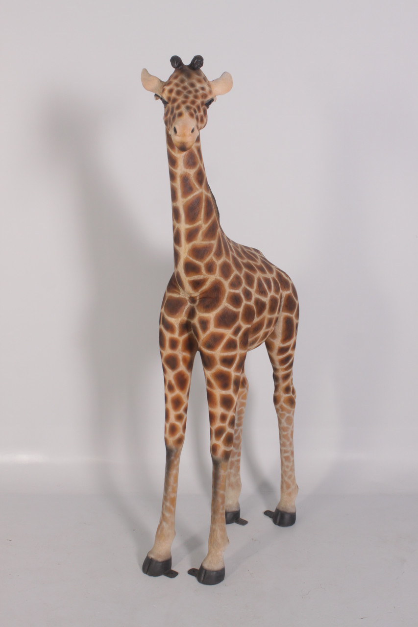 Baby Giraffe Room Scene
