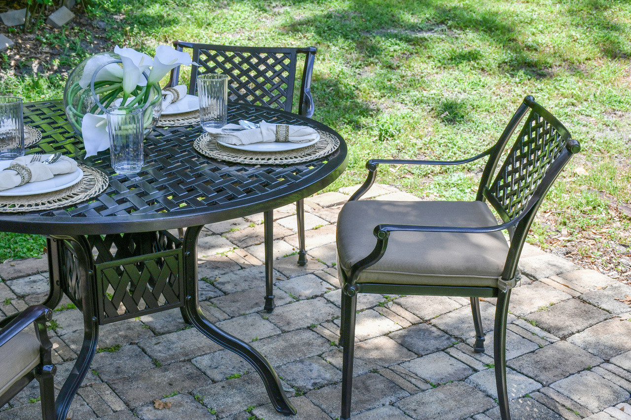 Savannah Outdoor Aluminum Dining Chair Close Up Image