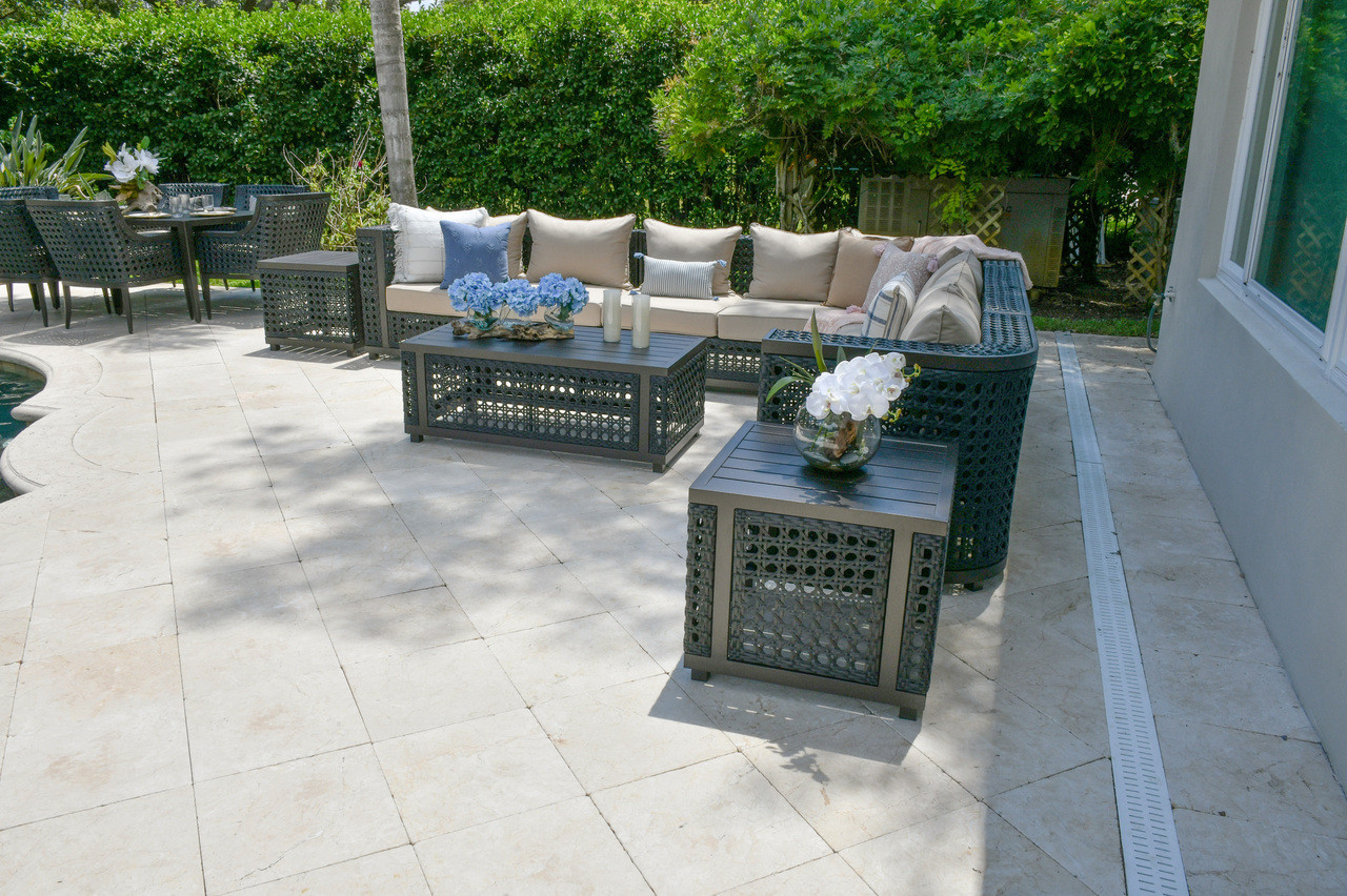 Monterey Outdoor Coffee Table Close Up Image