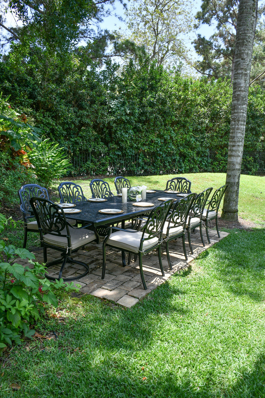 Elisabeth Extension Table with Dining Table Chairs Set of 11 (KIT) Room Scene
