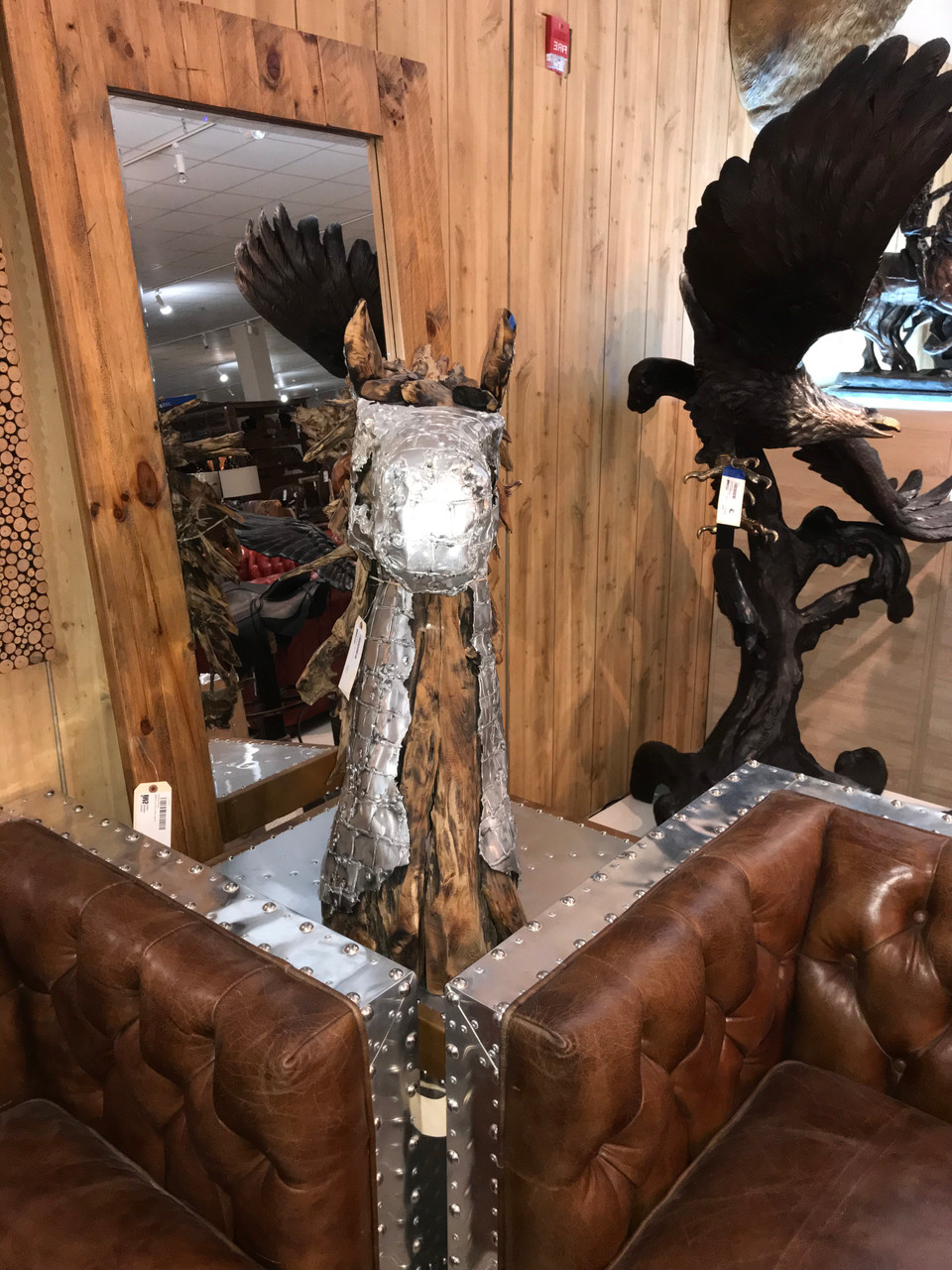 Wooden Big Horse Head with Aluminum Room Scene