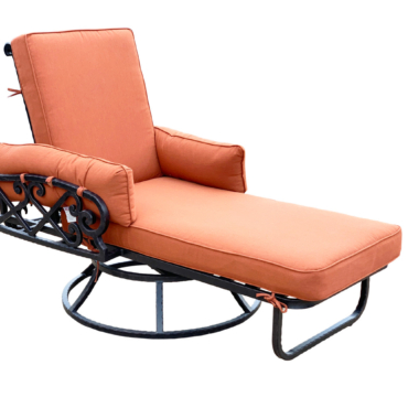 Chillounger Swivel Lounge with Cushions