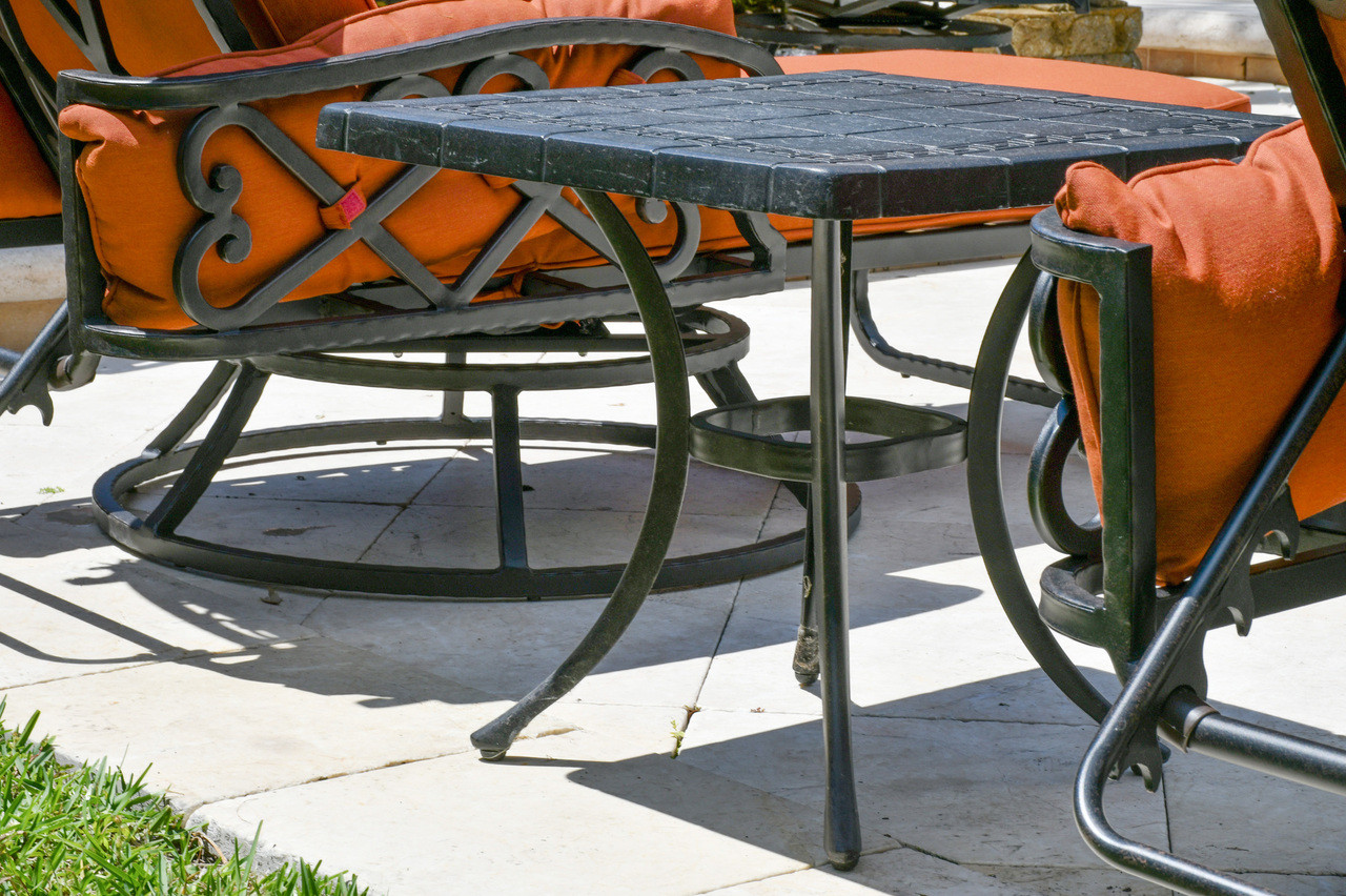 Chillounger Side Table Close Up Image