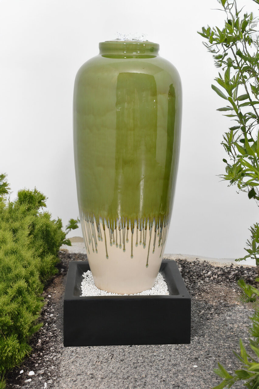 Bubbling Outdoor Garden Vase Fountain 45 inches Room Scene
