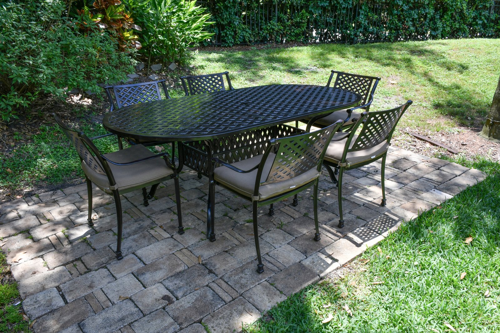 Savannah Outdoor Aluminum Oval Dining Table Set of 7 (KIT) - Image 3