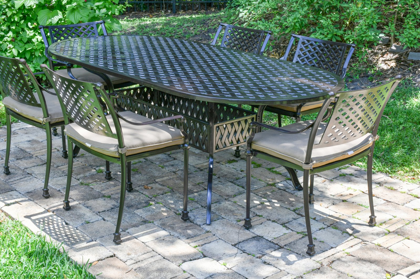 Savannah Outdoor Aluminum Oval Dining Table Set of 7 (KIT) - Image 4