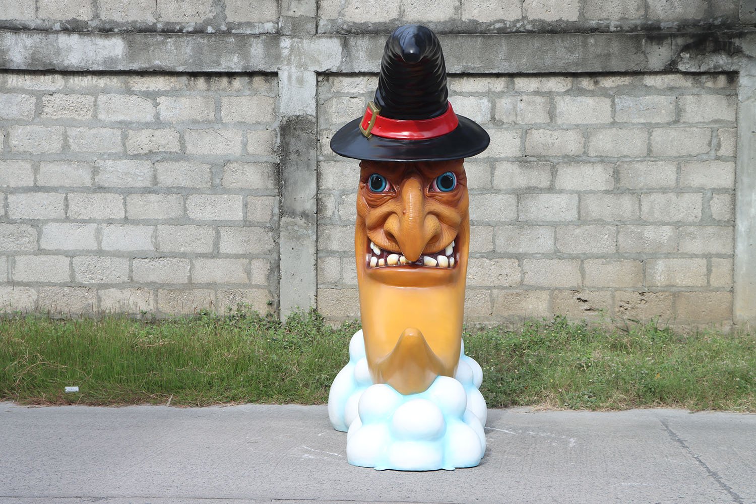 Wicked Witch Moon Bench - Image 5